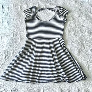 🔲 American Eagle dress